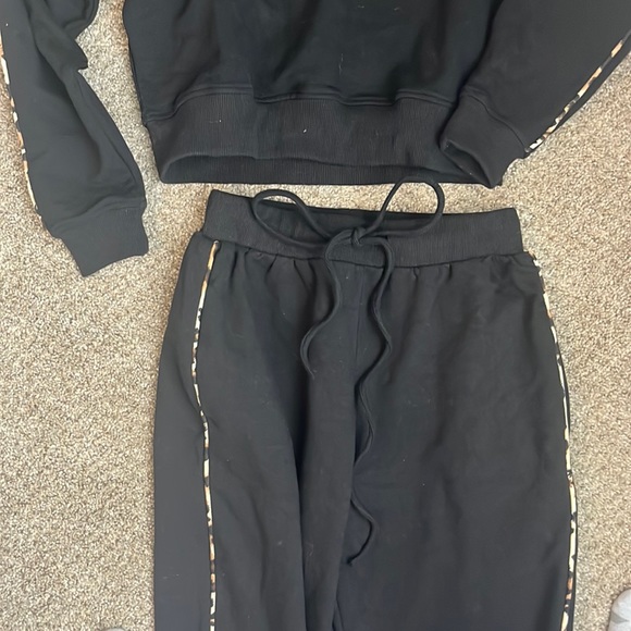 Kittenish sweatshirt and sweatpants matching SET. Both Size X-small - Picture 5 of 8